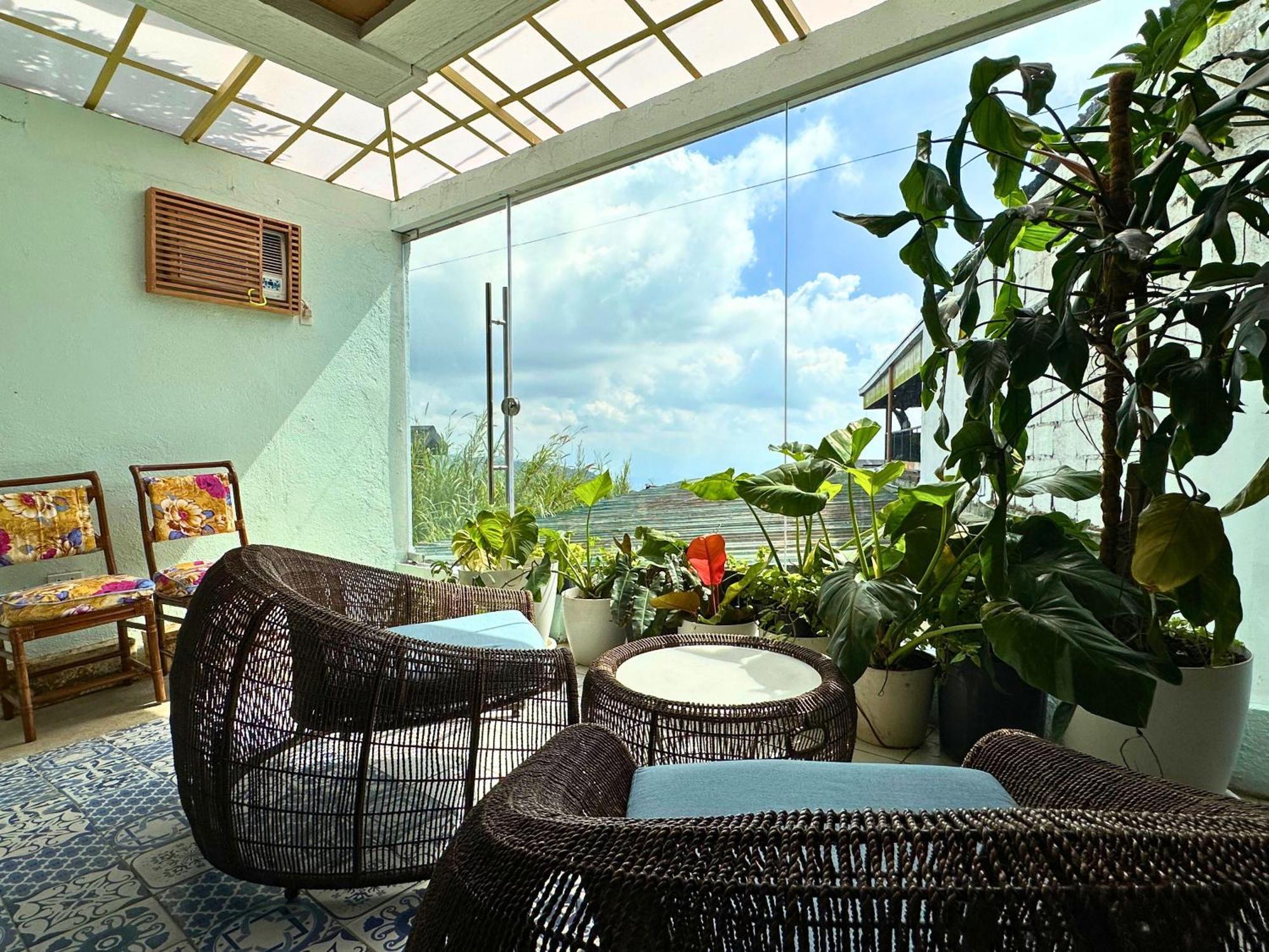Cabins By Eco Hotels Tagaytay City Exterior foto